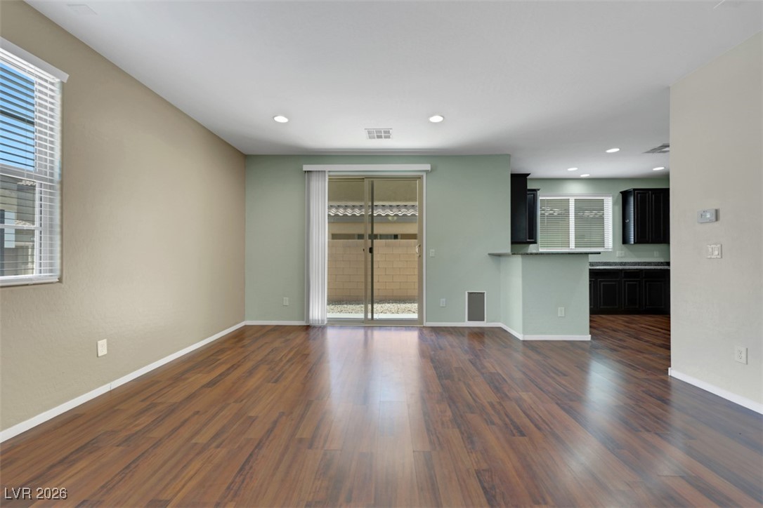 7595 Peaceful Trellis Drive