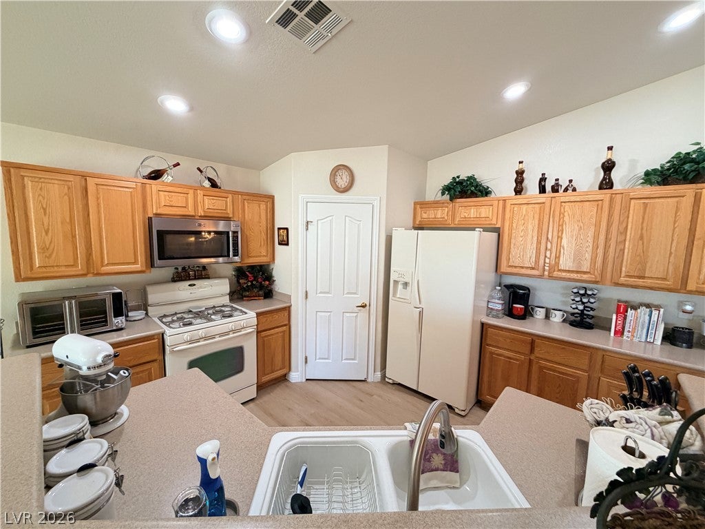 3917 Robin Knot Court