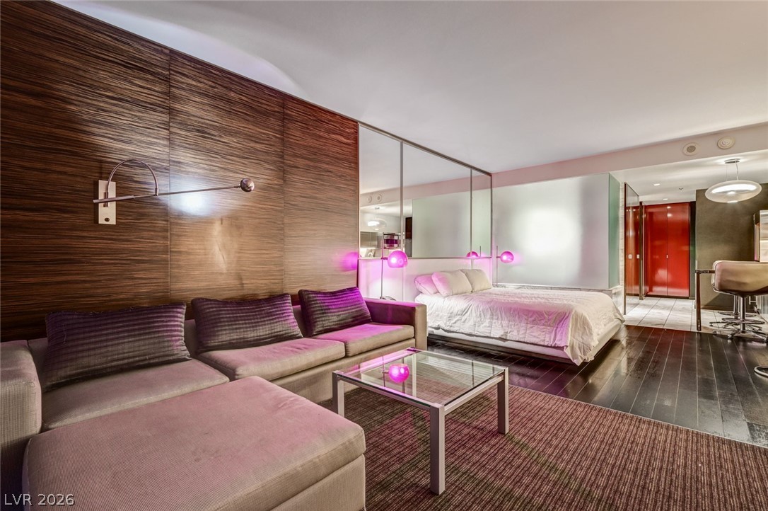 4381 W Flamingo Road 2609