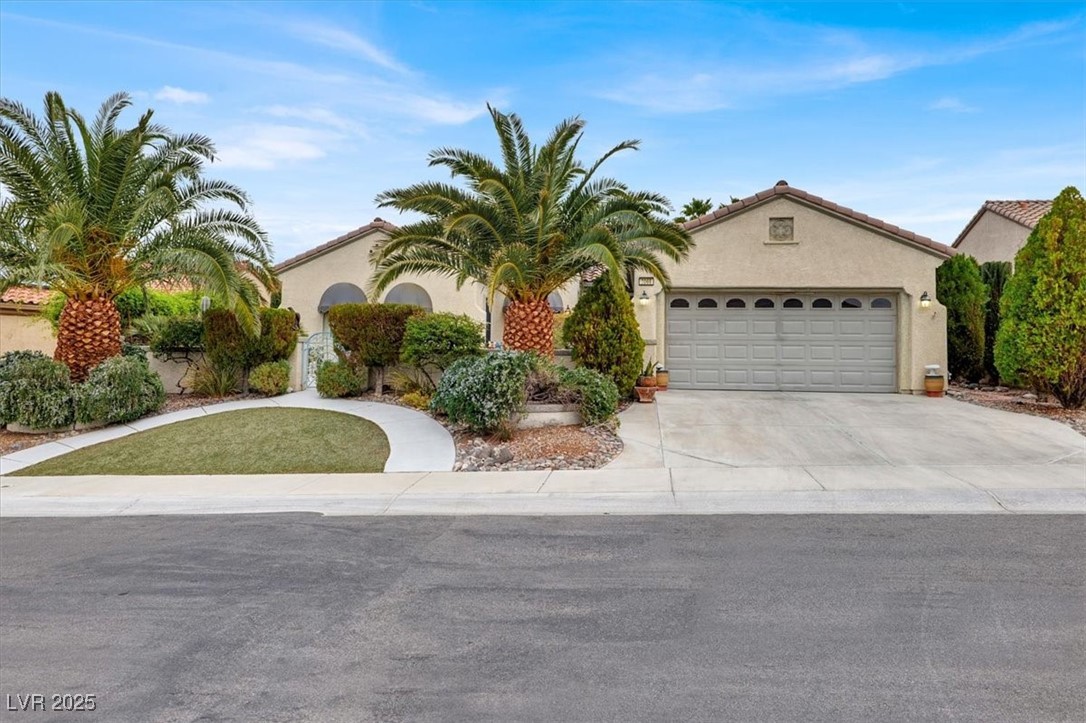 Henderson, Nevada 89052, United States, 2 Bedrooms Bedrooms, ,2 BathroomsBathrooms,Residential,Pending,85013