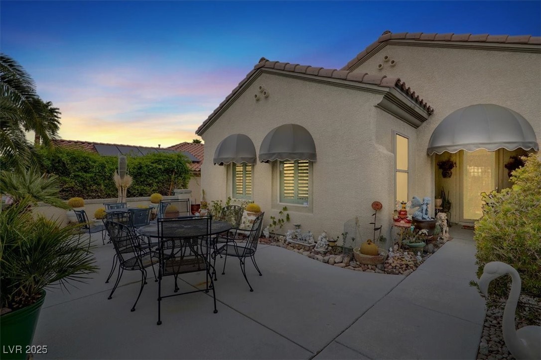 Henderson, Nevada 89052, United States, 2 Bedrooms Bedrooms, ,2 BathroomsBathrooms,Residential,Pending,85013