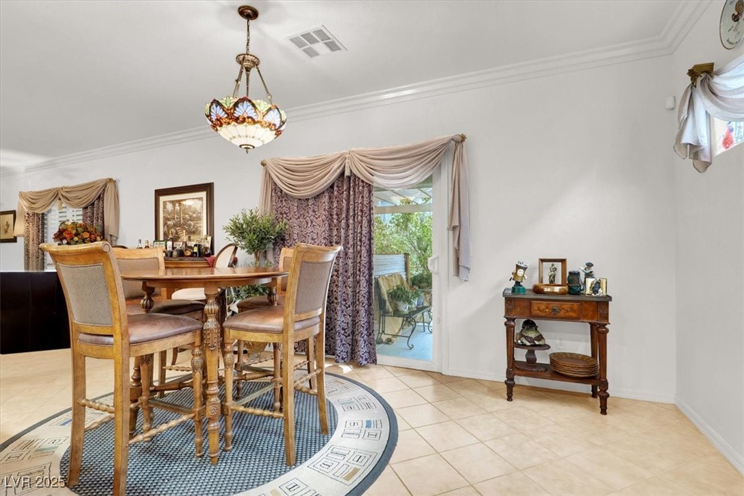 Henderson, Nevada 89052, United States, 2 Bedrooms Bedrooms, ,2 BathroomsBathrooms,Residential,Pending,85013