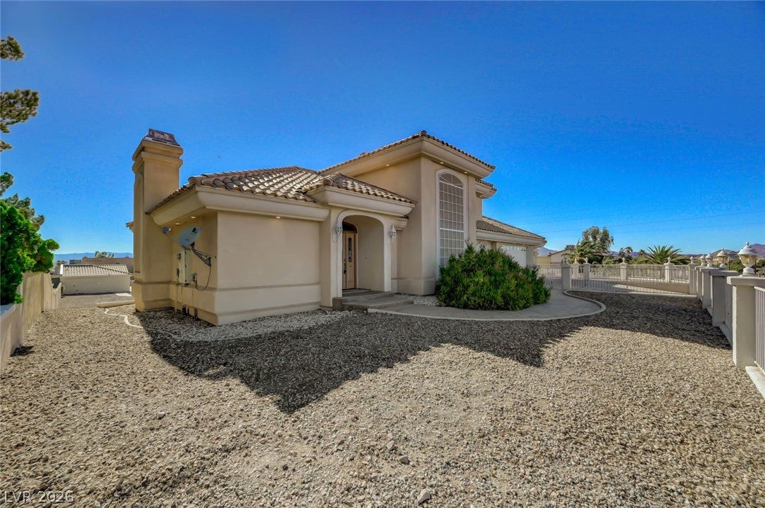 640 N Racetrack Road
