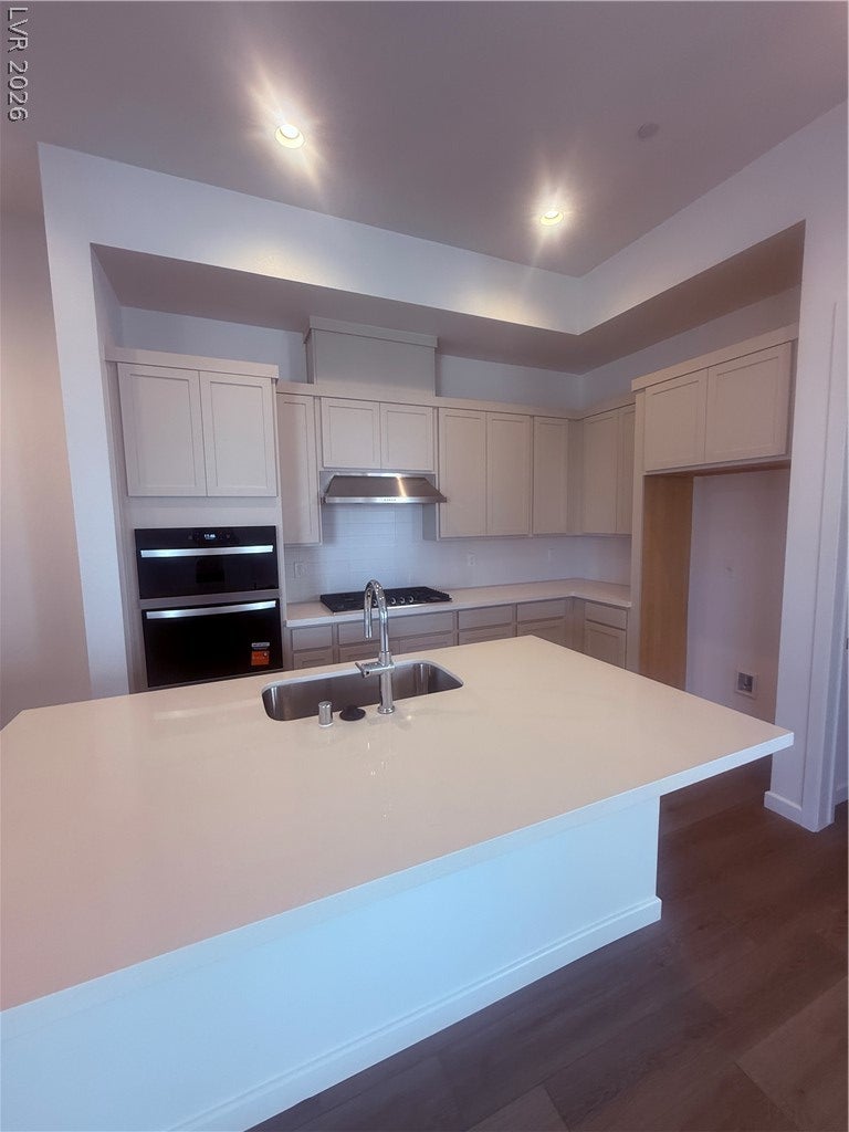 Properties 3 642 Talon Ridge Street