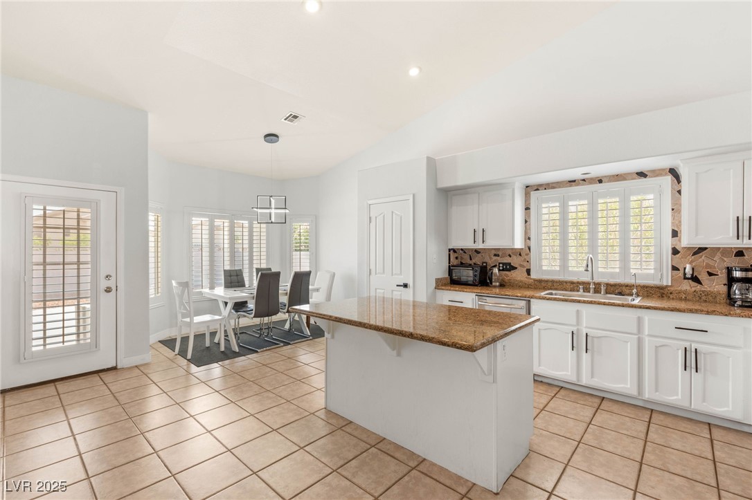 Las Vegas, Nevada 89147, United States, 3 Bedrooms Bedrooms, ,2 BathroomsBathrooms,Residential,Active,236925