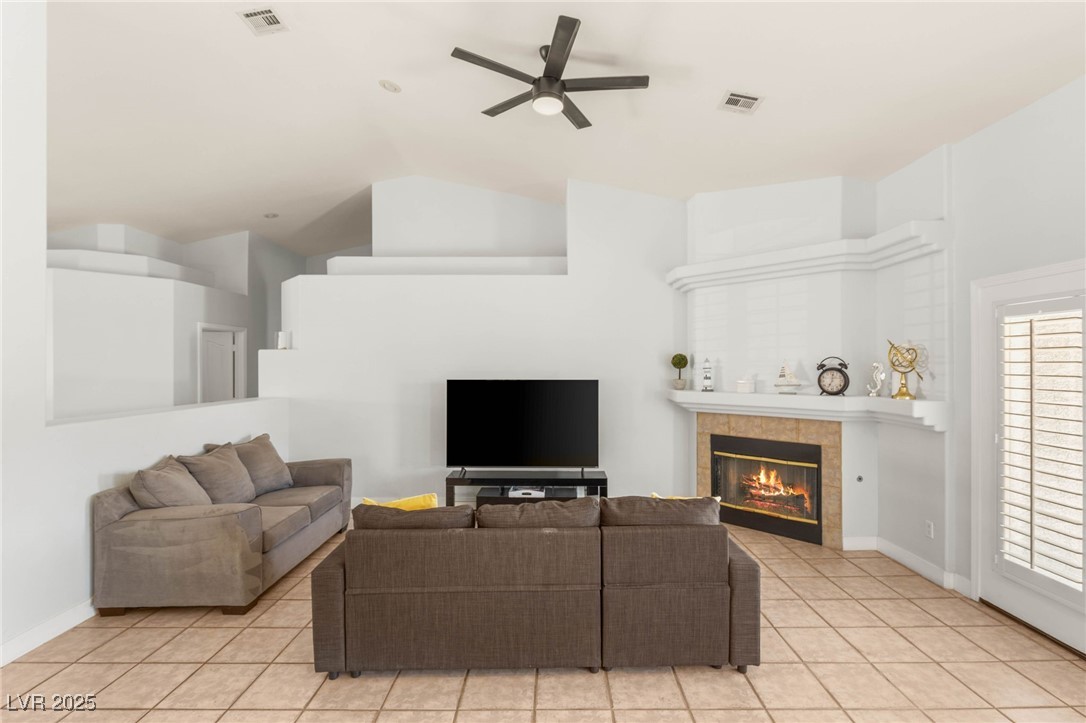 Las Vegas, Nevada 89147, United States, 3 Bedrooms Bedrooms, ,2 BathroomsBathrooms,Residential,Active,236925