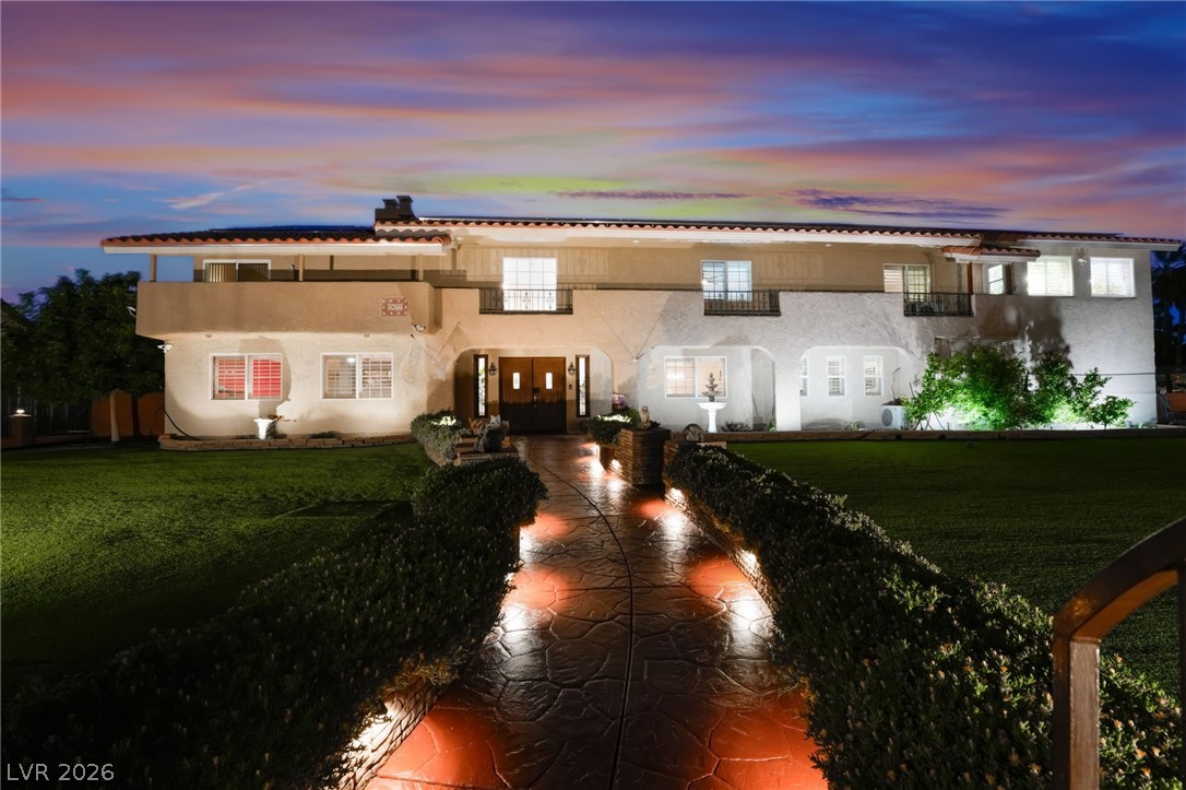 2877 S Buffalo Drive