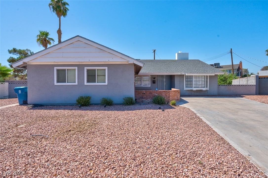 821 Mar Jay Court
