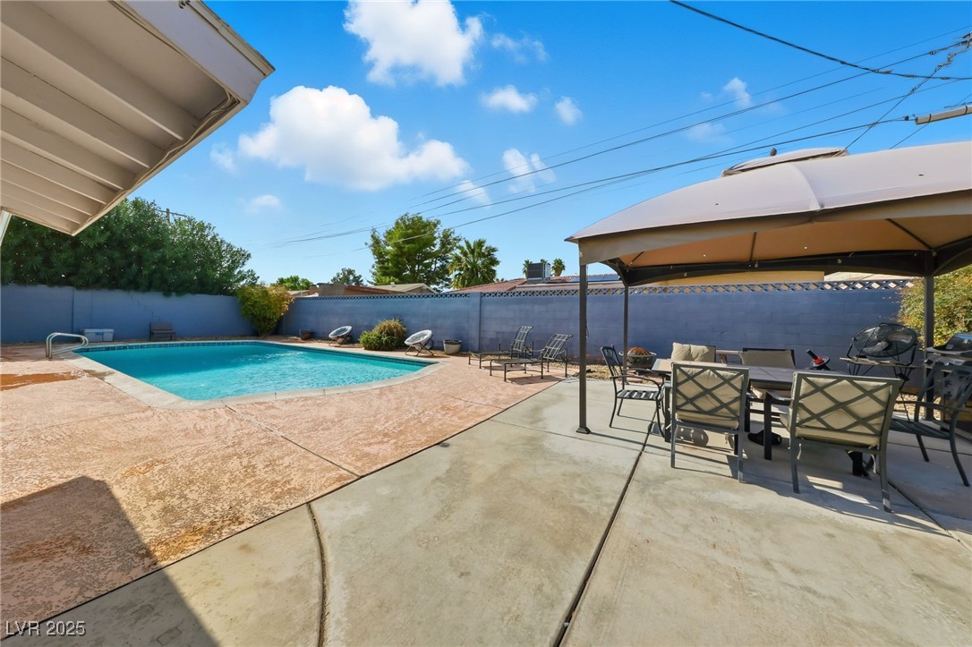 Properties 3 19 Zircon Circle