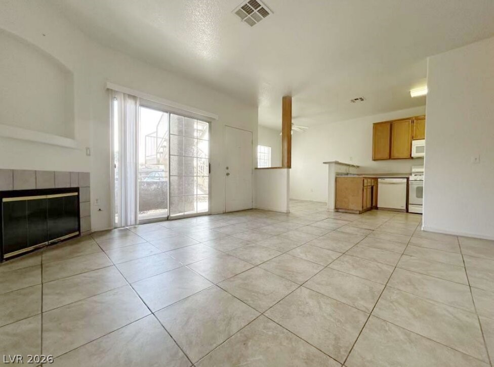 4730 E Craig Road 1160