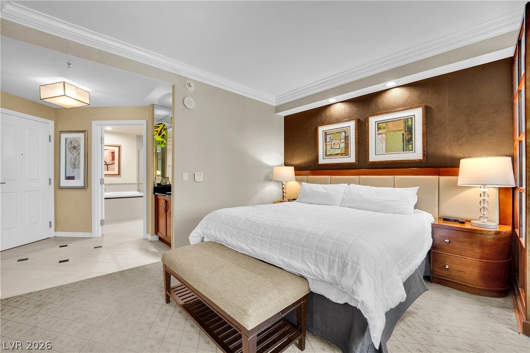 135 E Harmon Avenue 2409