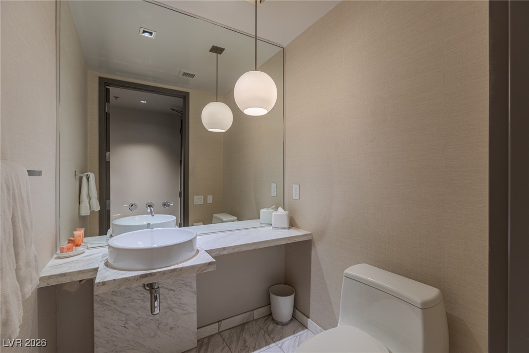 4381 W FLAMINGO Road 2622