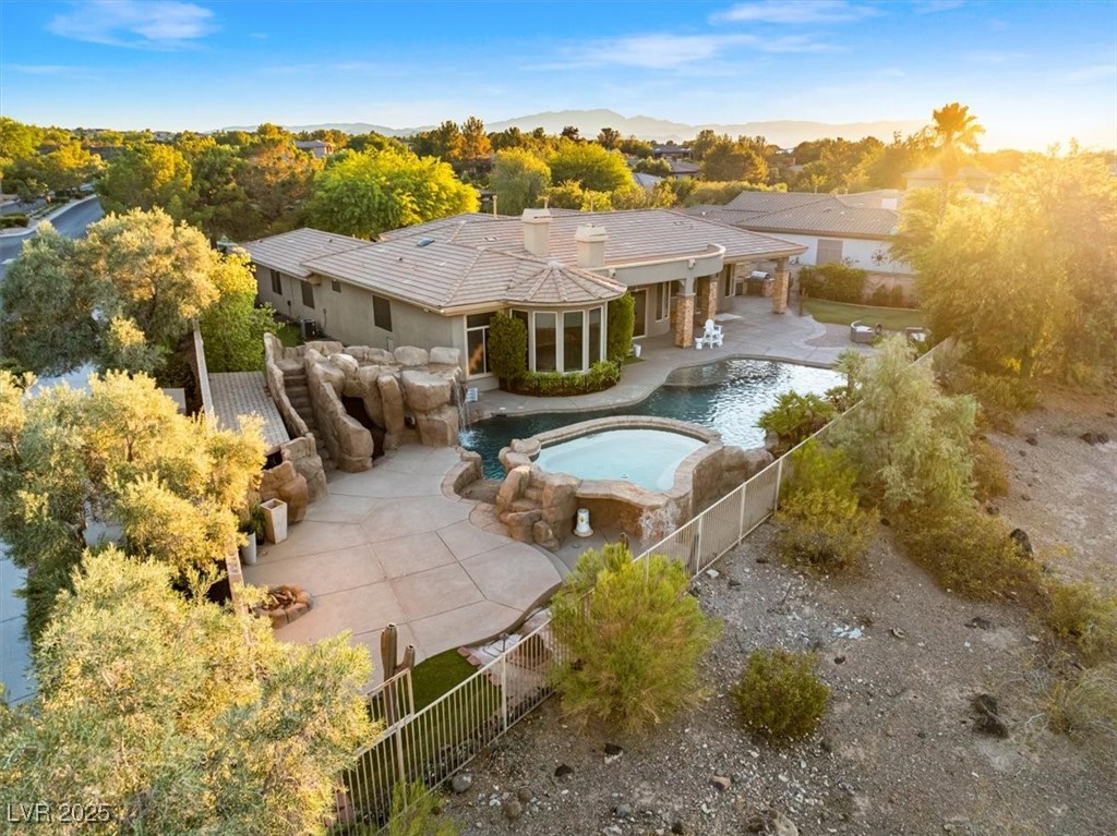 8 Marsh Landing Court