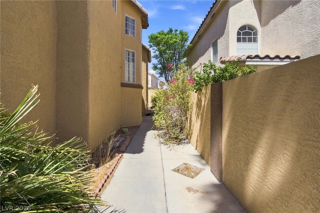 4176 Poe Drive