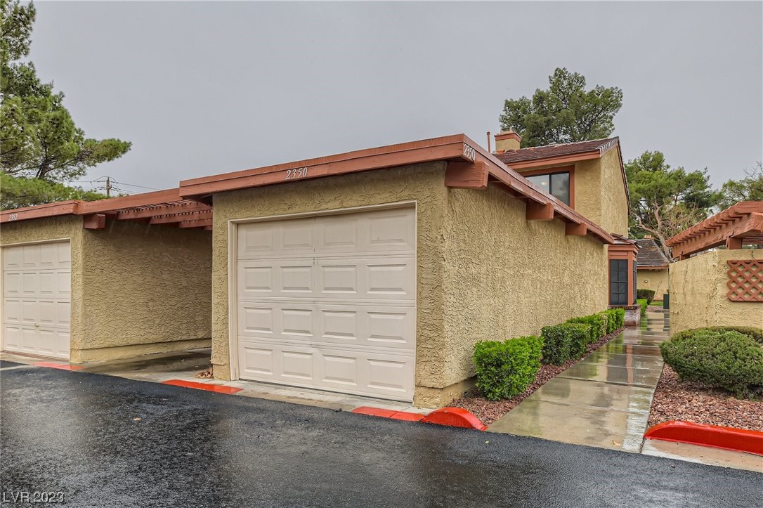 Photo 5 of 30 of 2350 Pickwick Drive townhome
