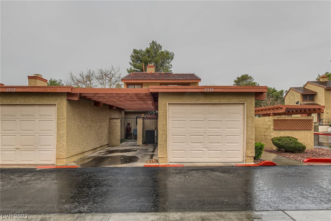 Photo 4 of 30 of 2350 Pickwick Drive townhome
