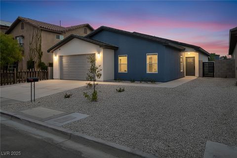 Photo of 4785 E Cincinnati Avenue, Las Vegas, NV 89104 (MLS # 2730442) Photo of 4785 E Cincinnati Avenue, Las Vegas, NV 89104 (MLS # 2730442)