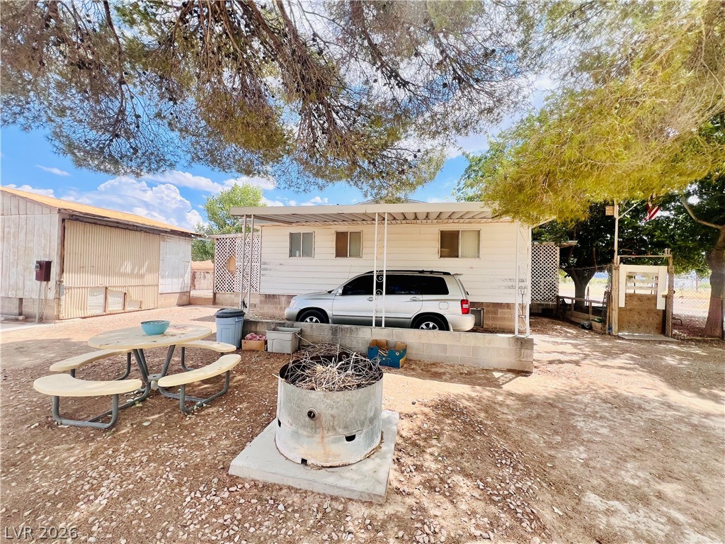 300 E Quartz Avenue