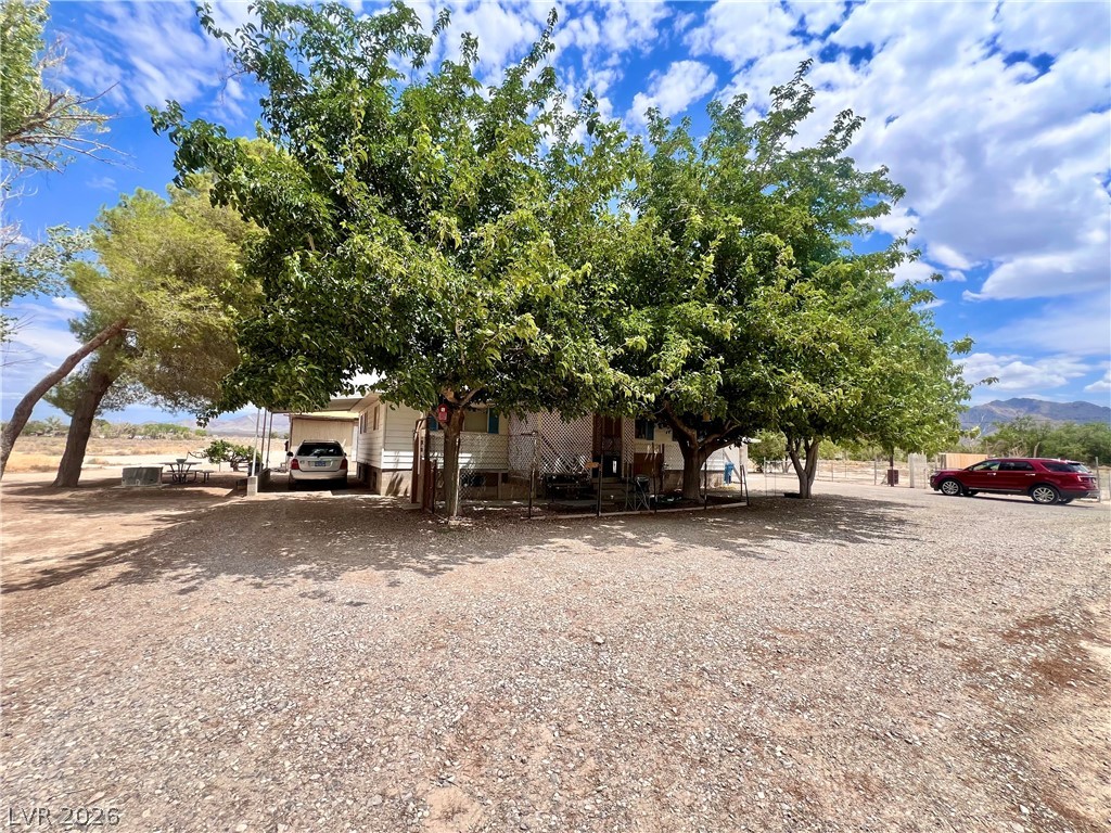 300 E Quartz Avenue