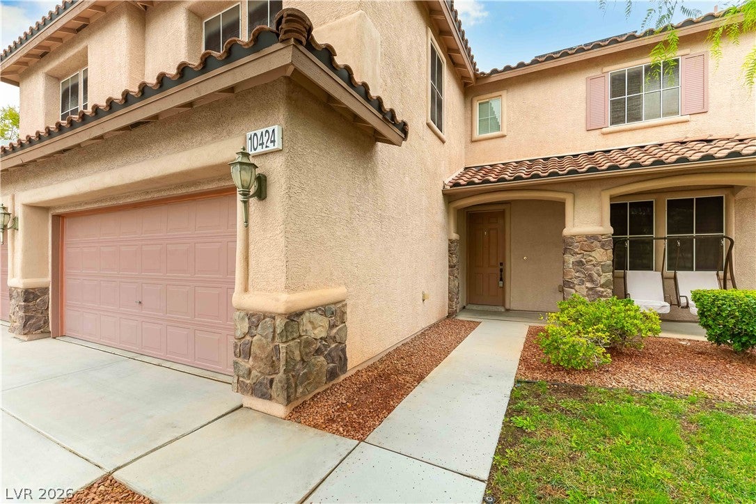 10424 Grassyrock Court