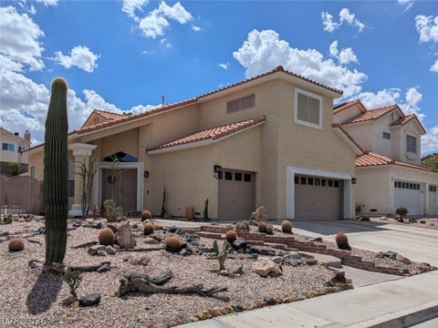 Photo of 184 Adomeit Drive, Henderson, NV 89074 (MLS # 2809852)