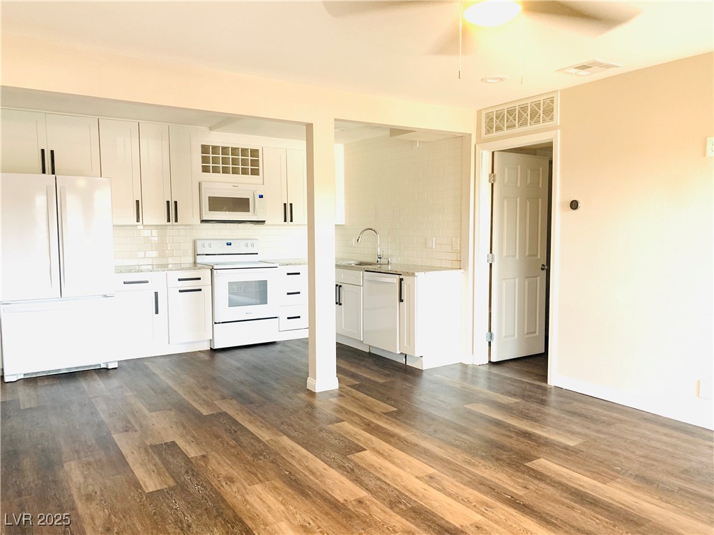 595 S Royal Crest Circle 16