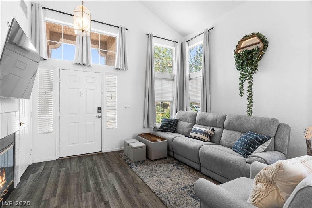 1012 Venetian Hills Lane