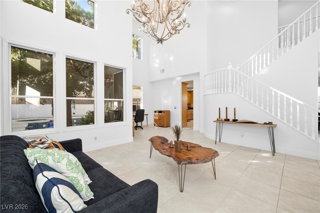 1001 Meadowleah Street