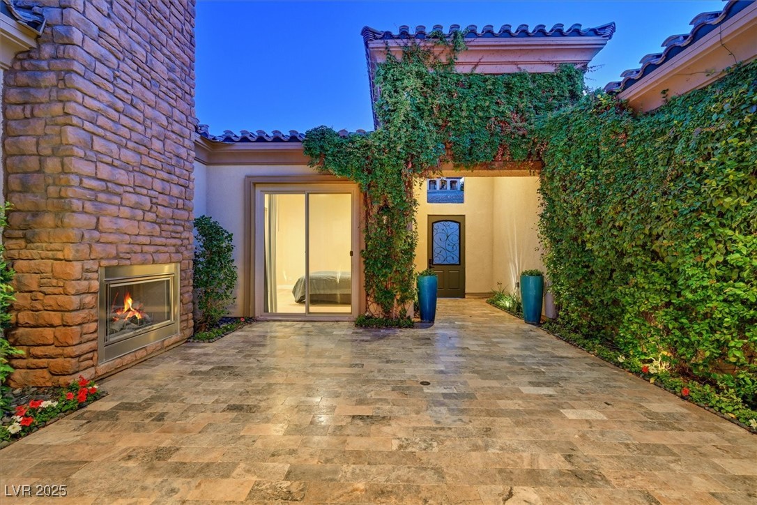 52 OLYMPIA CHASE Drive