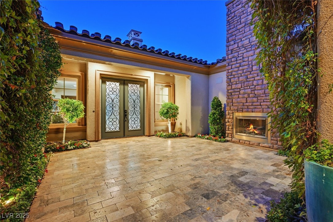 52 OLYMPIA CHASE Drive