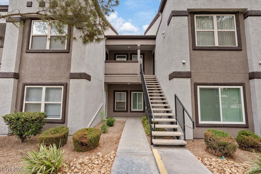 Las Vegas, Nevada 89113, United States, 2 Bedrooms Bedrooms, ,2 BathroomsBathrooms,Residential,Active,198026