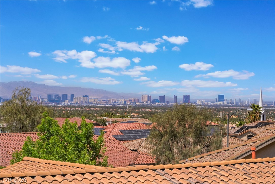 395 Suzanne Peak Court