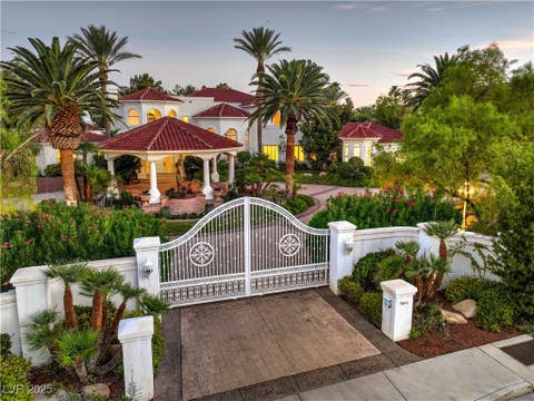 Photo of 8021 Obannon Drive, Las Vegas, NV 89117 (MLS # 2698722)