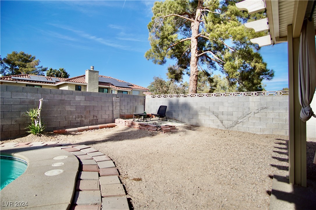 2265 Heavenly View Drive, Henderson, Nevada image 9