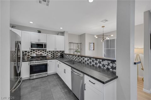 904 Domnus Lane 102 Las Vegas NV 89144