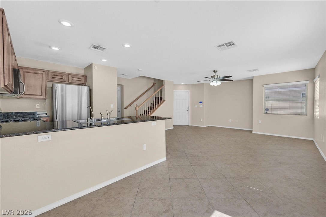 5732 Rose Tiara Drive