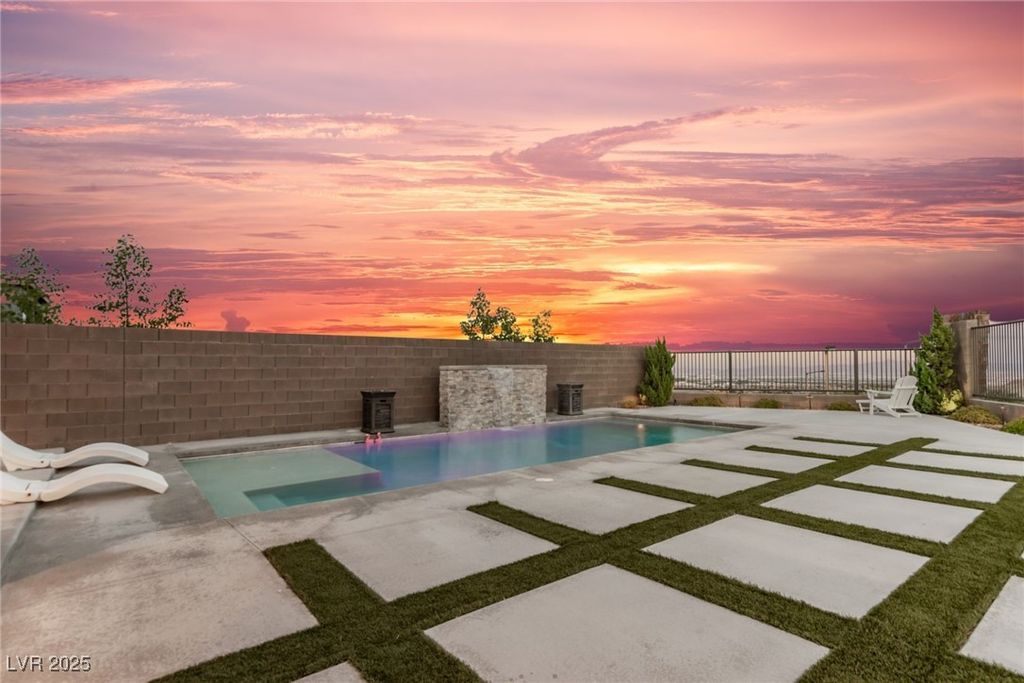 Photo of 12619 Huckleberry Oak Avenue, Las Vegas, NV 89138 (MLS # 2711844)