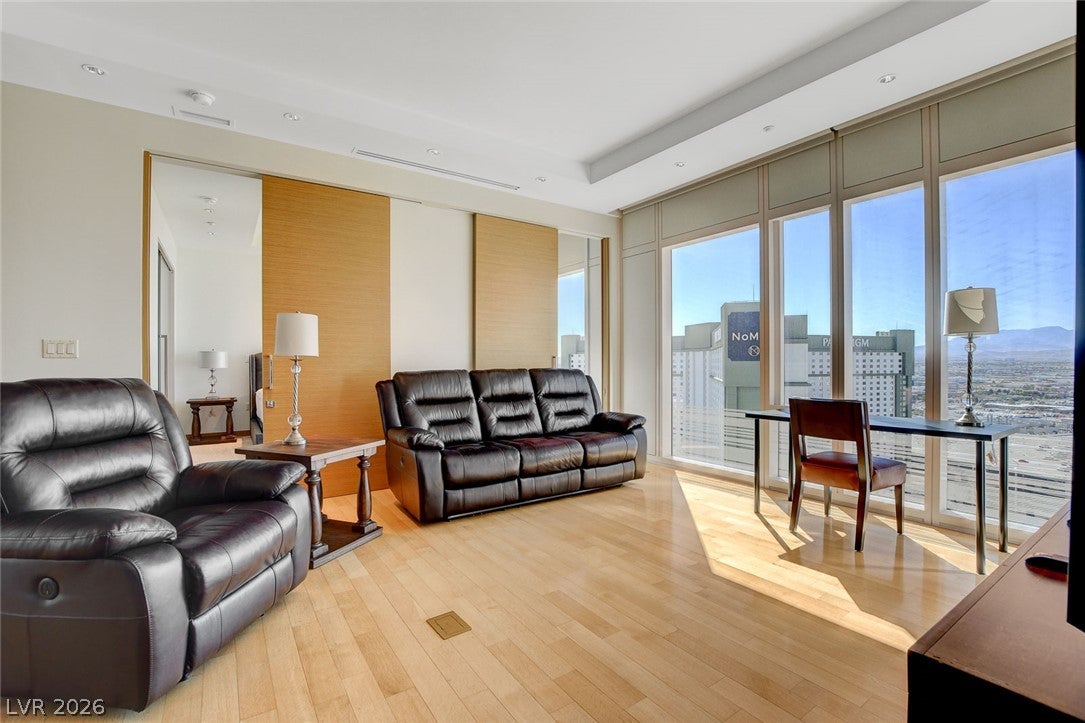 3750 Las Vegas Boulevard 2510