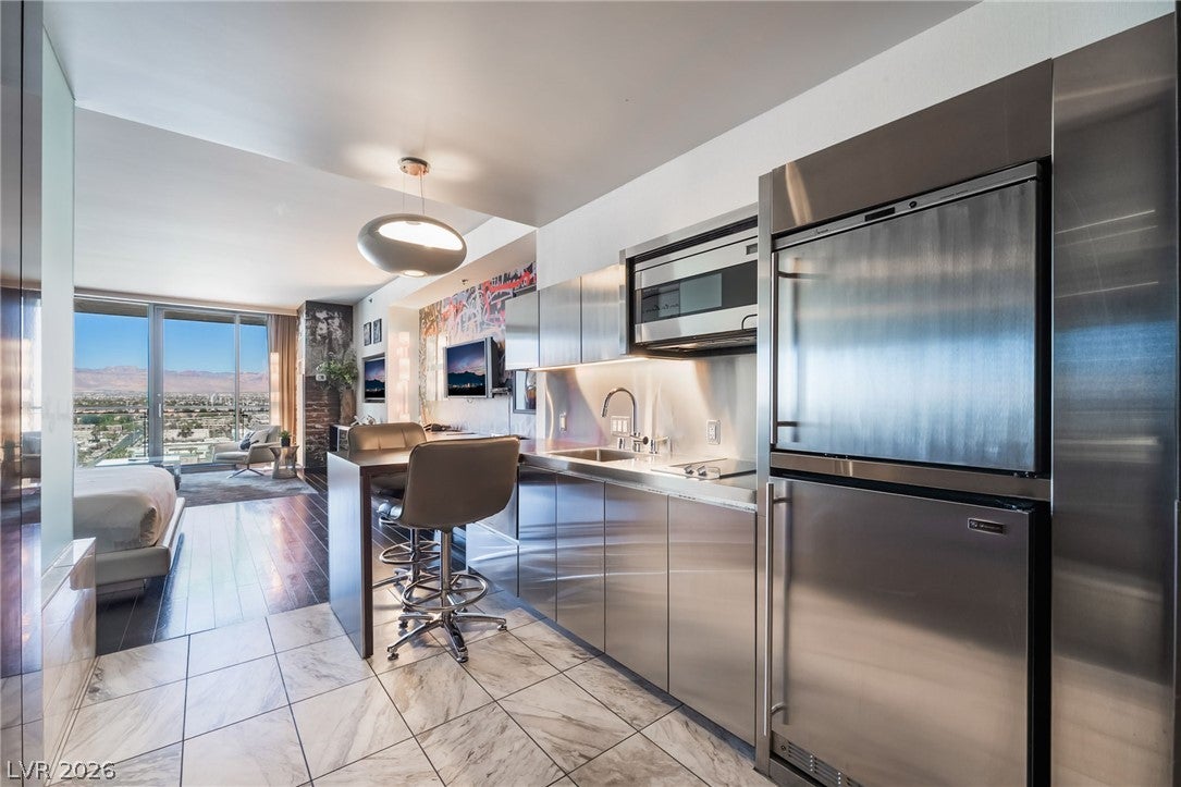 4381 W Flamingo Road 1907