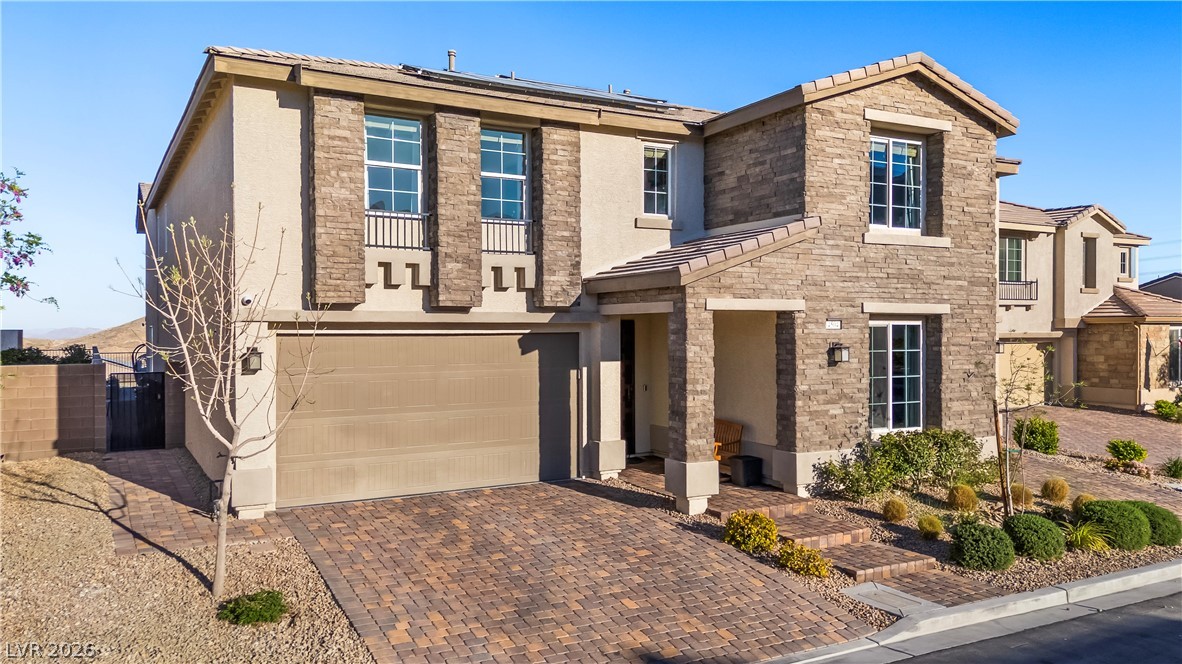 4504 Amazing View Street