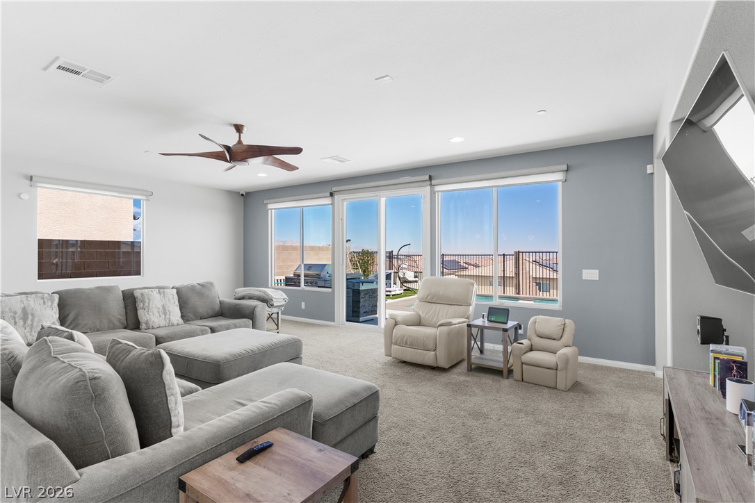 4504 Amazing View Street