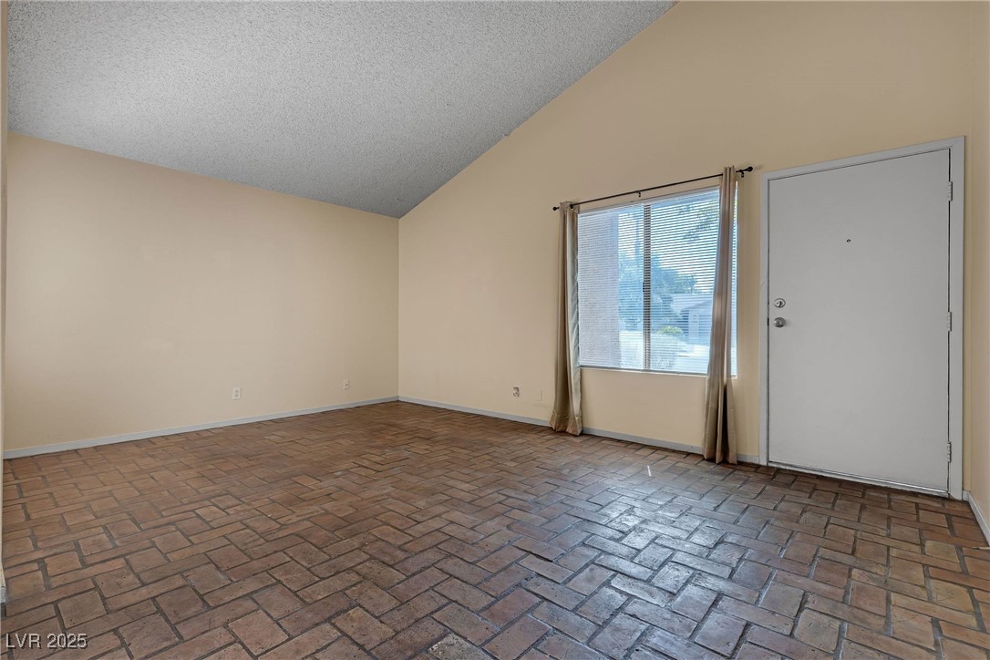 1544 Hialeah Drive A