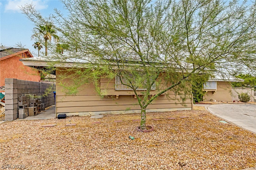 4000 Fortune Avenue