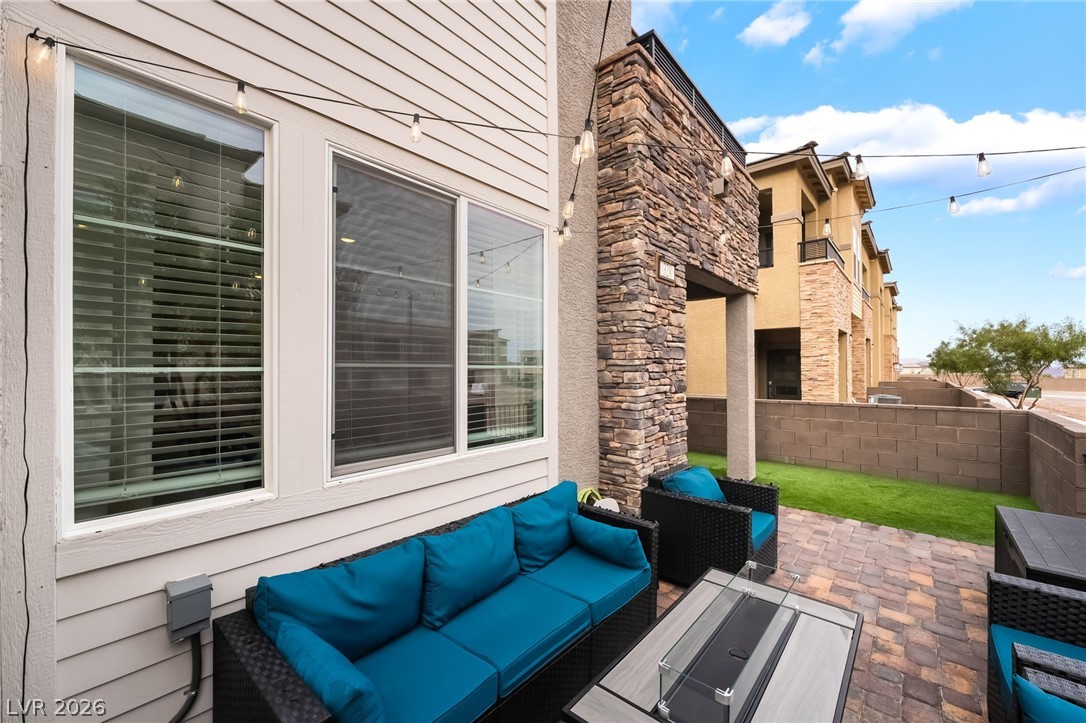 328 Owens Peak Drive