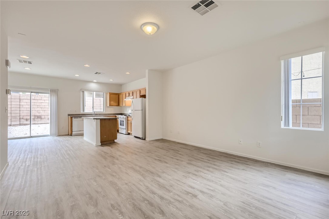 4045 Oliver Sagebrush Drive, Las Vegas, Nevada image 3