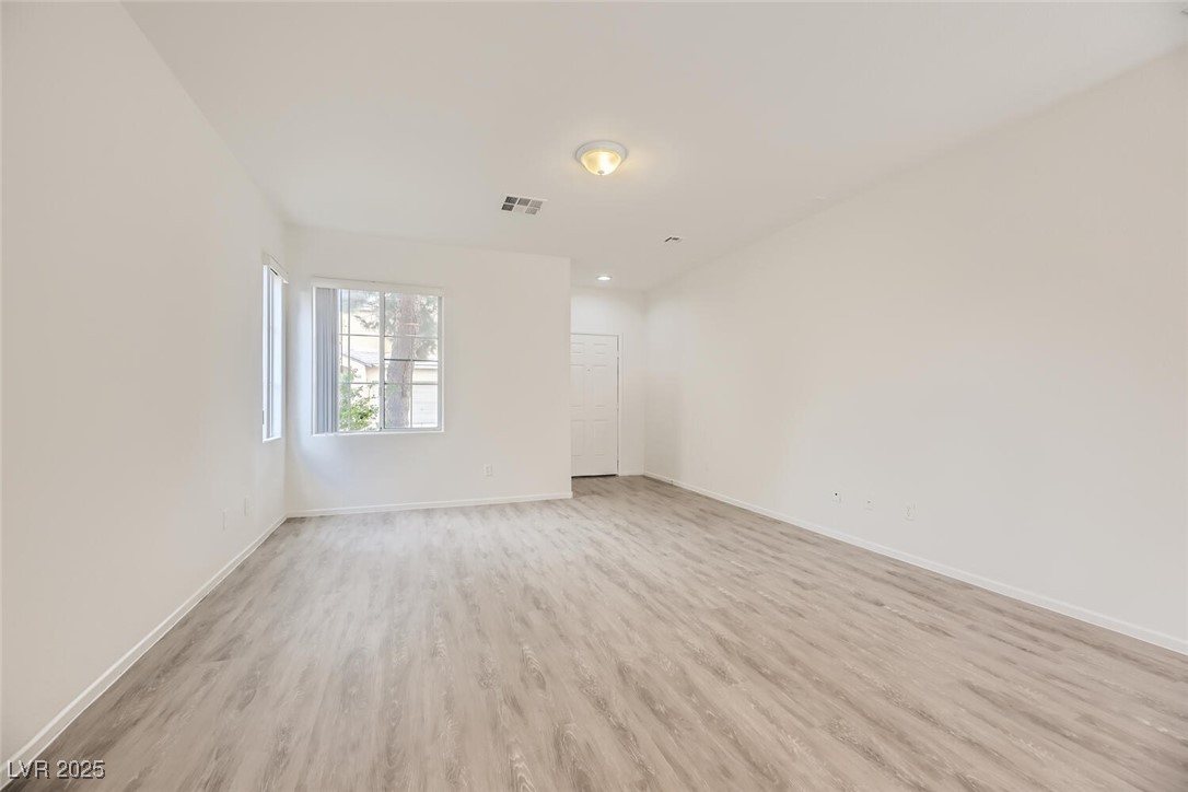 4045 Oliver Sagebrush Drive, Las Vegas, Nevada image 4