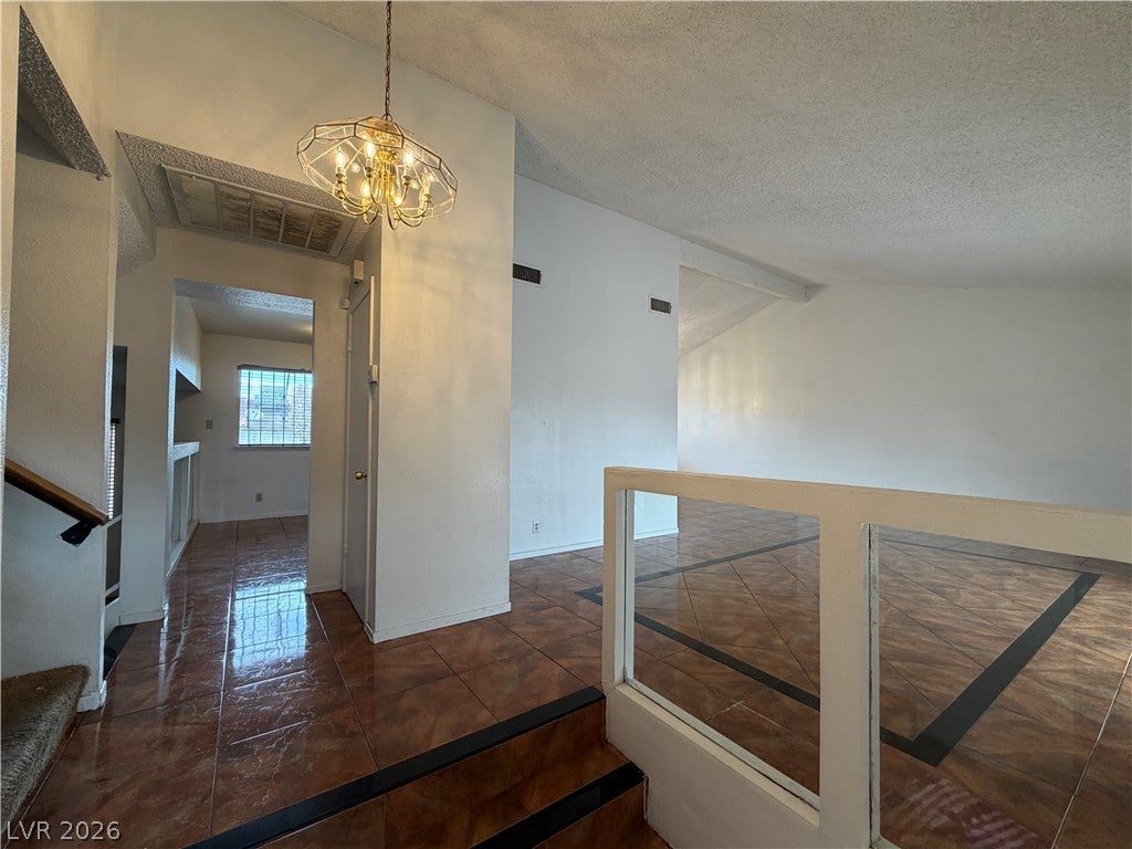 5252 Cartaro Drive