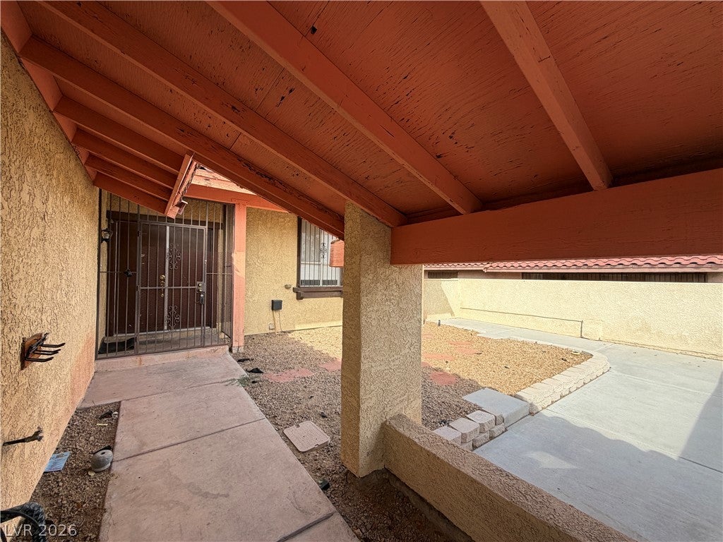 5252 Cartaro Drive