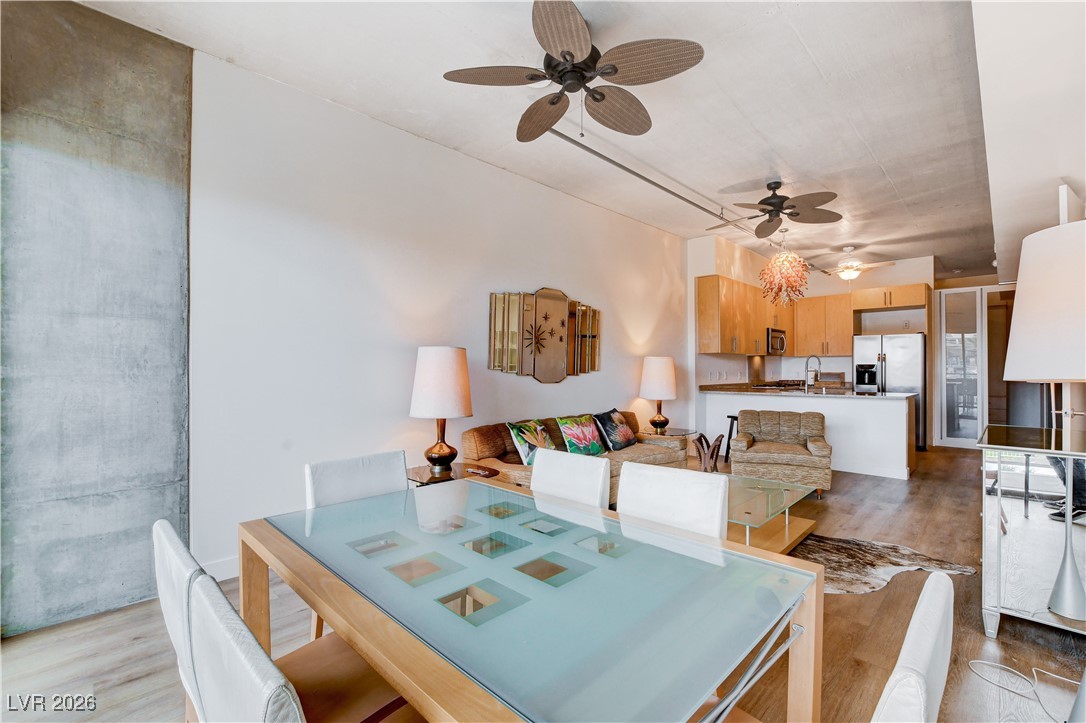 353 E Bonneville Avenue 233