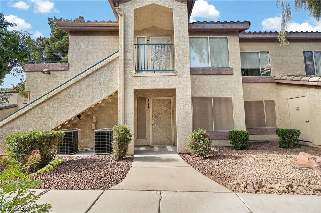 Photo of 5710 E Tropicana Avenue #1047, Las Vegas, NV 89122 (MLS # 2777045)